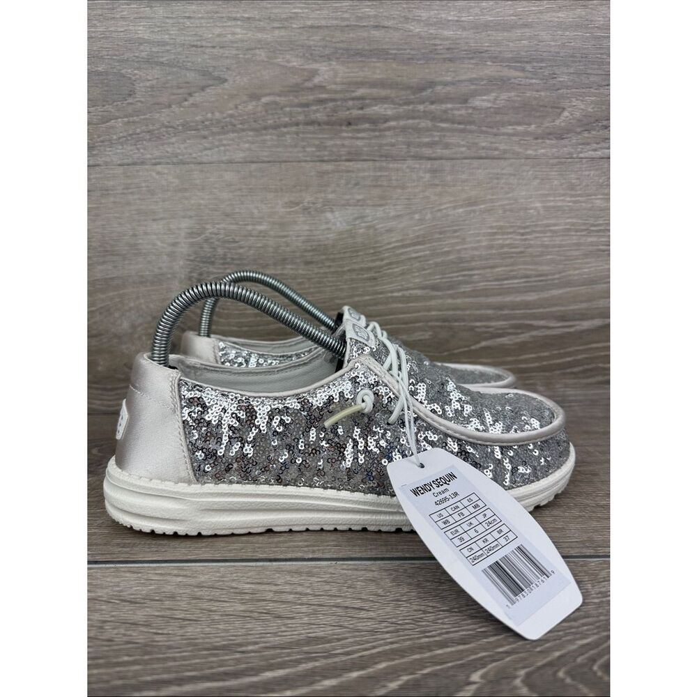 NWT Hey Dude Wendy Sequin Women’s Sz 8/EU 39 Cream Slip On Loafers 42695-13R